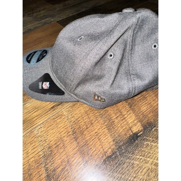 Steelers - New Era Black Label 9Twenty - Strapback Grey On Grey Monochromatic - Picture 2 of 6